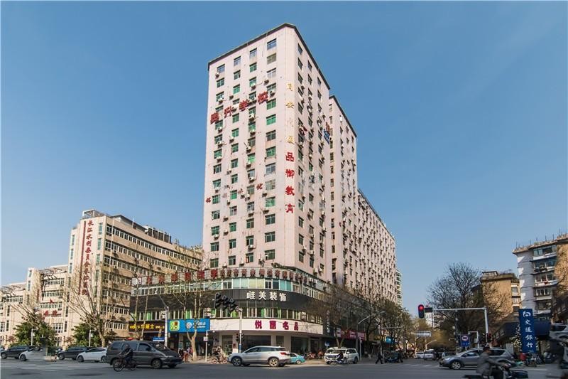 同安大厦：黄孝河路与江大路交汇处的璀璨明珠