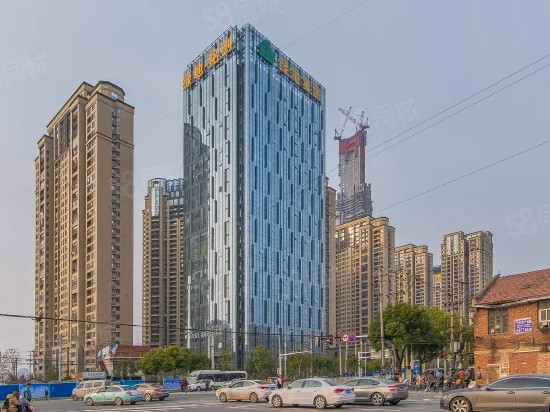 绿地铭创大厦：武昌核心商务区的优质办公之选