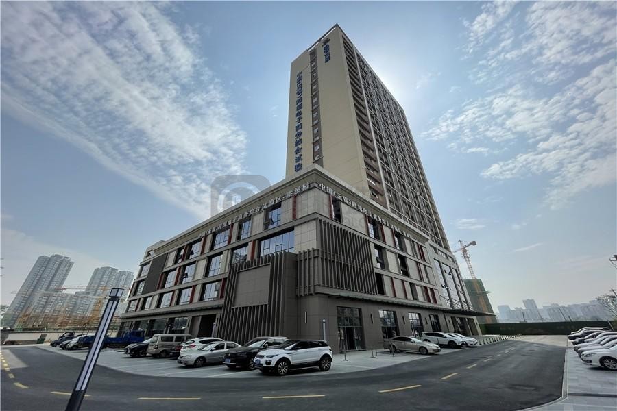 徽商大厦——江夏文化大道的商业明珠