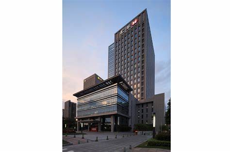 汇丰·企业中心，硚口核心区，优质商业地产等你来租！