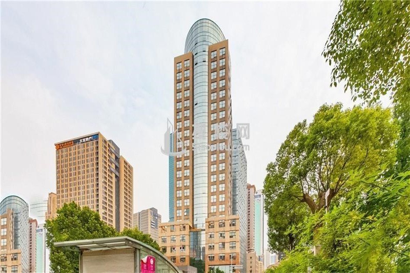 中南国际大厦——南京市的心脏地带，商业地产的璀璨明珠