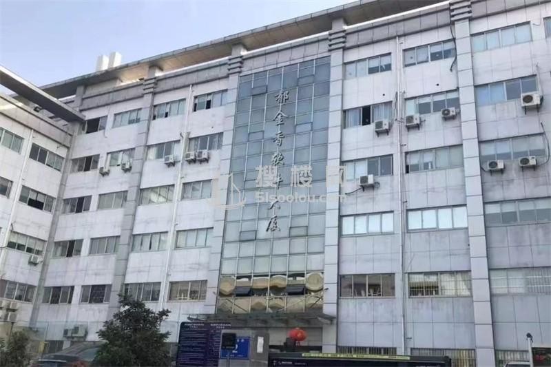 郁金香软件大厦：现代化科技园区，助力企业腾飞