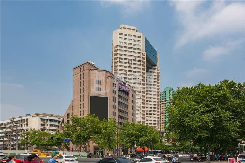 青华大厦：打造卓越商业地产的杰出代表