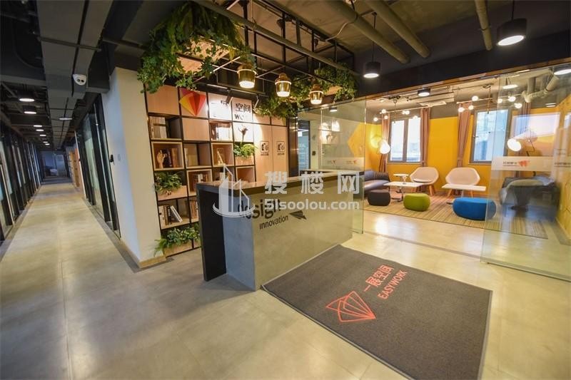 一展空间——南京河西商业地产新篇章