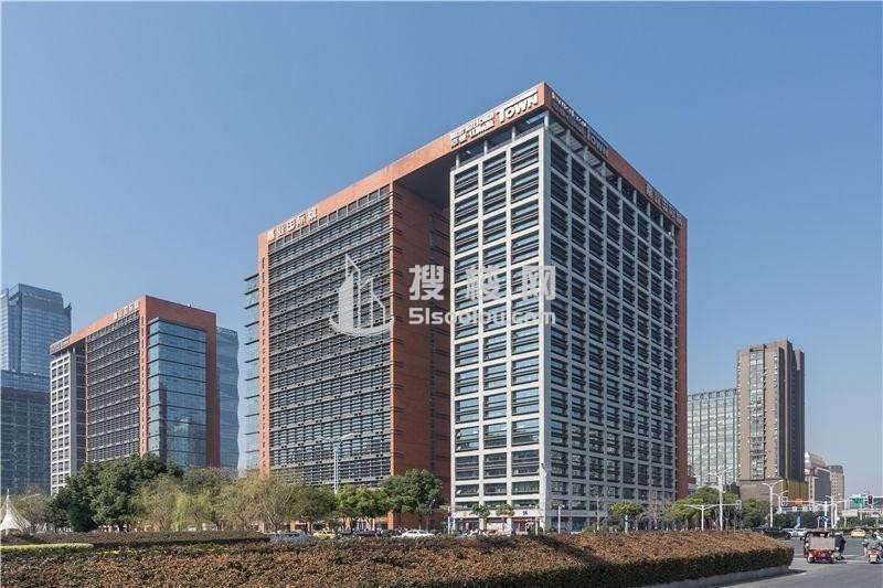 嘉业国际，奥体东站旁的黄金商业地产，优质租赁等你来！