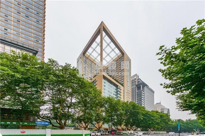 龙吟广场：南京市鼓楼区的商业地产新星