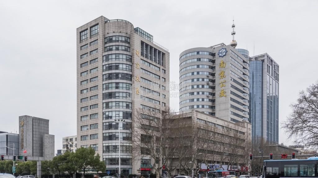 江南大厦——中央路上的现代化商业地产