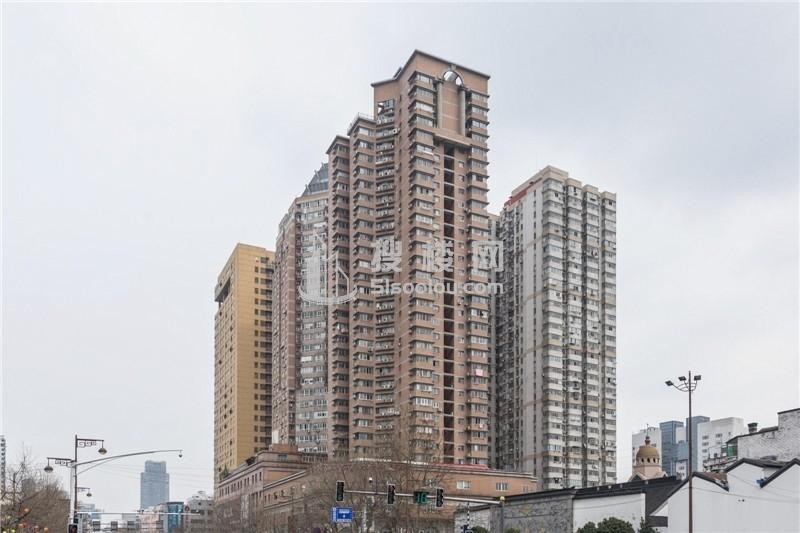 华美大厦：金陵之心，卓越商务之选