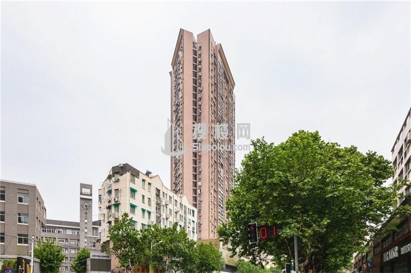 华富大厦：鼓楼核心区的卓越商务之选