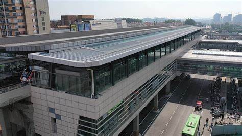 马群321人才大厦：南京商业地产新篇章