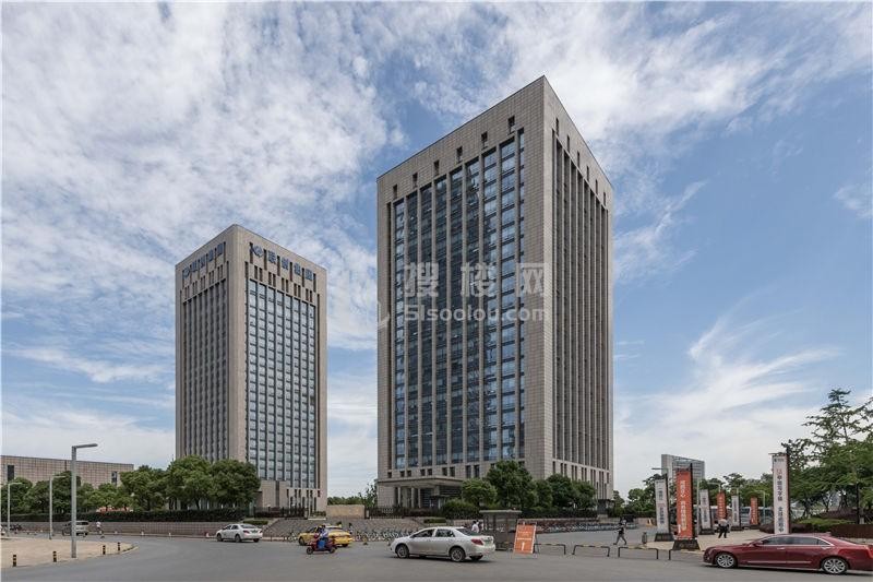 联创科技大厦：南京新地标，科技与商业的完美结合