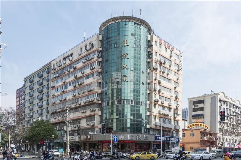 东渡大厦——市中心的黄金枢纽，商务人士的理想之选