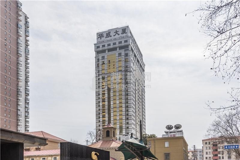 华威大厦：南京市秦淮区的高级商业地产，品质与价值的完美结合