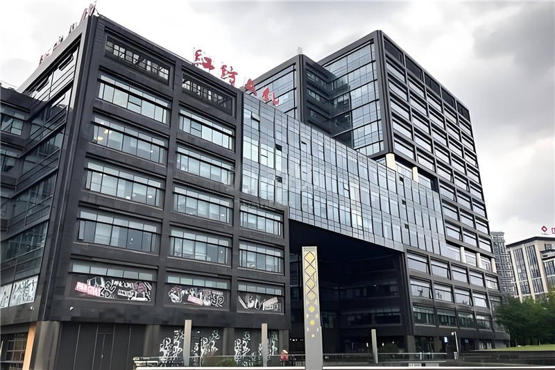 赢华国际广场：长风商务区的前沿总部办公集群