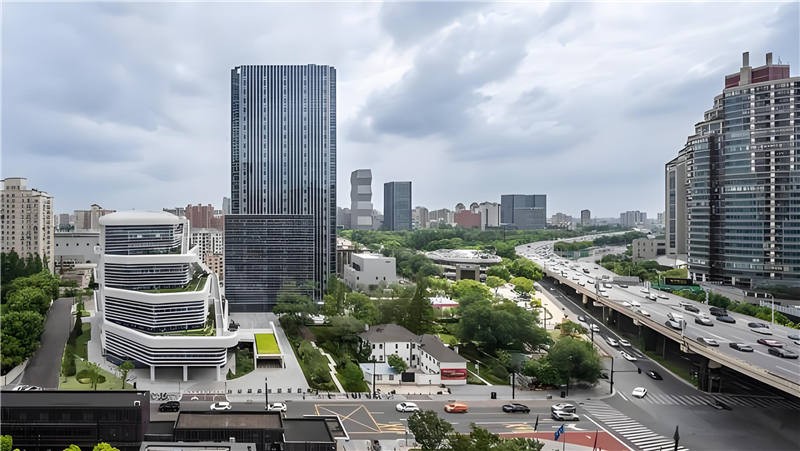 虹桥联合大厦：无界商务新主场，引领多元空间价值