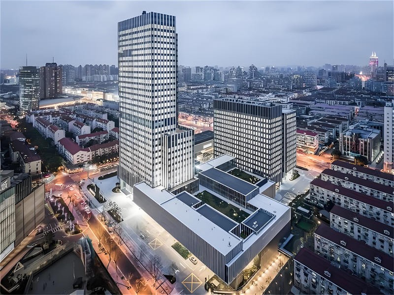 SOHO天山广场：天山路板块甲级办公环境，商务办公新选择