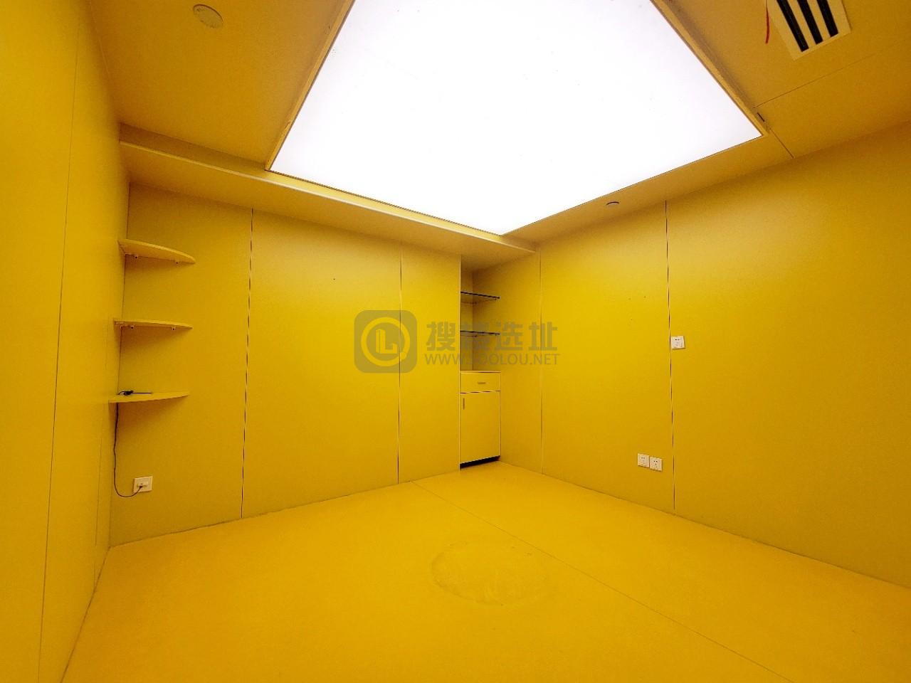 芳华德必运动LOFT