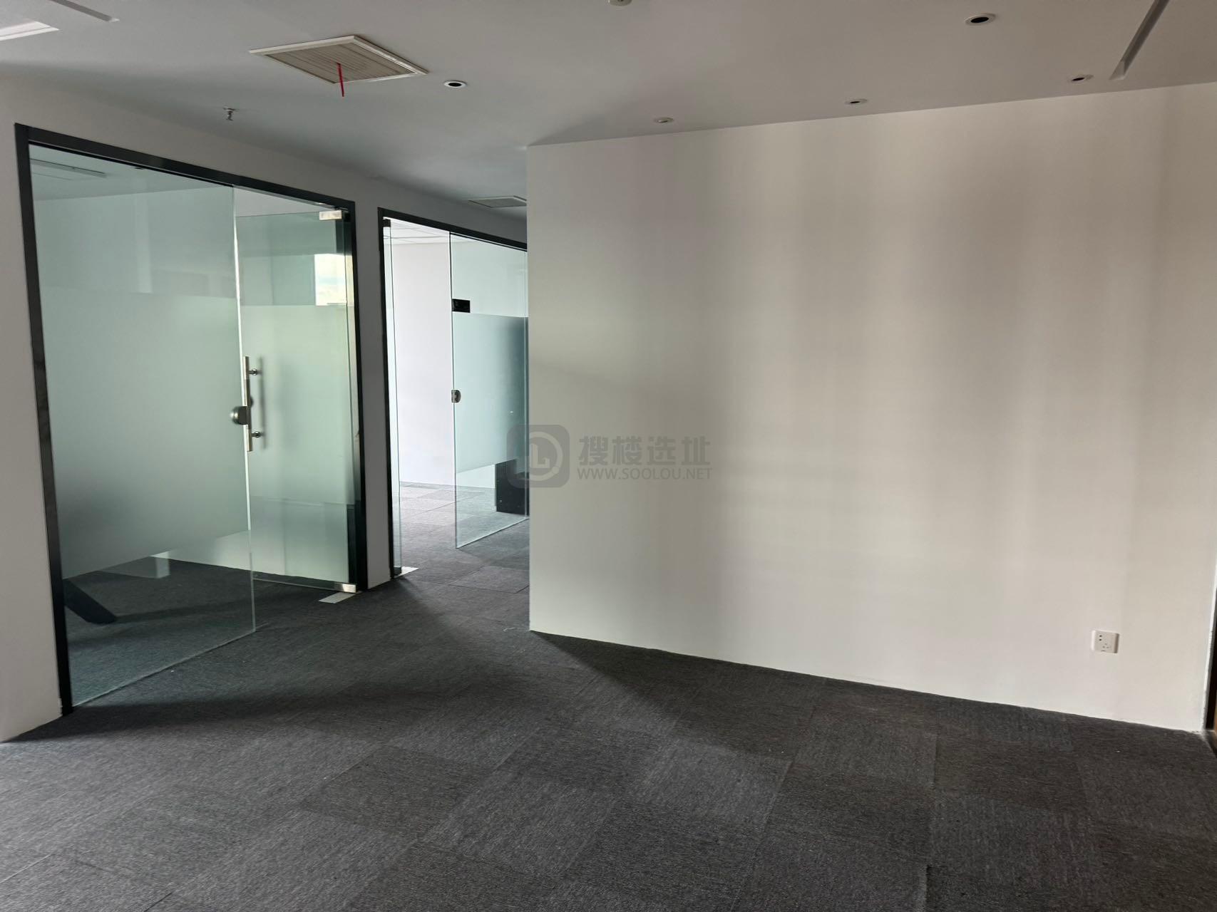 莱茵·虹桥中心