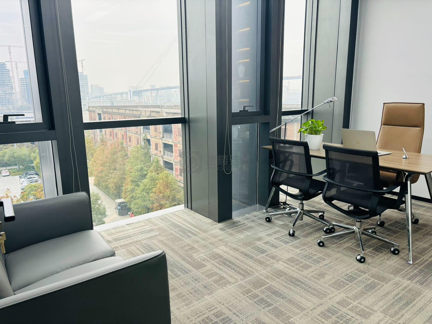 陆家嘴滨江中心（洋泾）