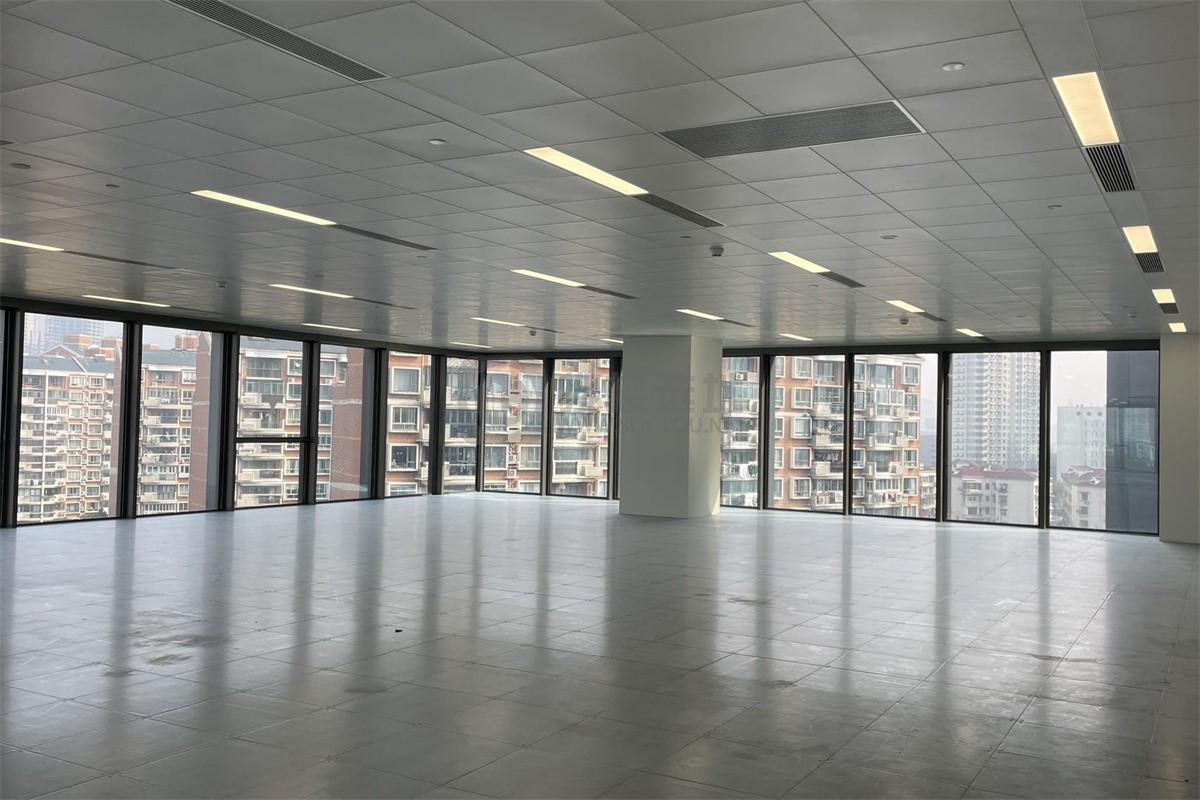 龙华万科中心2358平米办公室出租