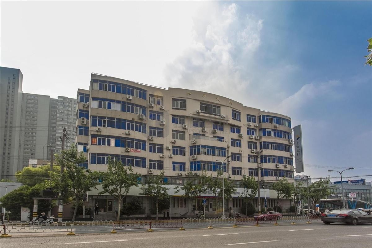 上海和兴大厦-写字楼信息百科-租赁招商电话