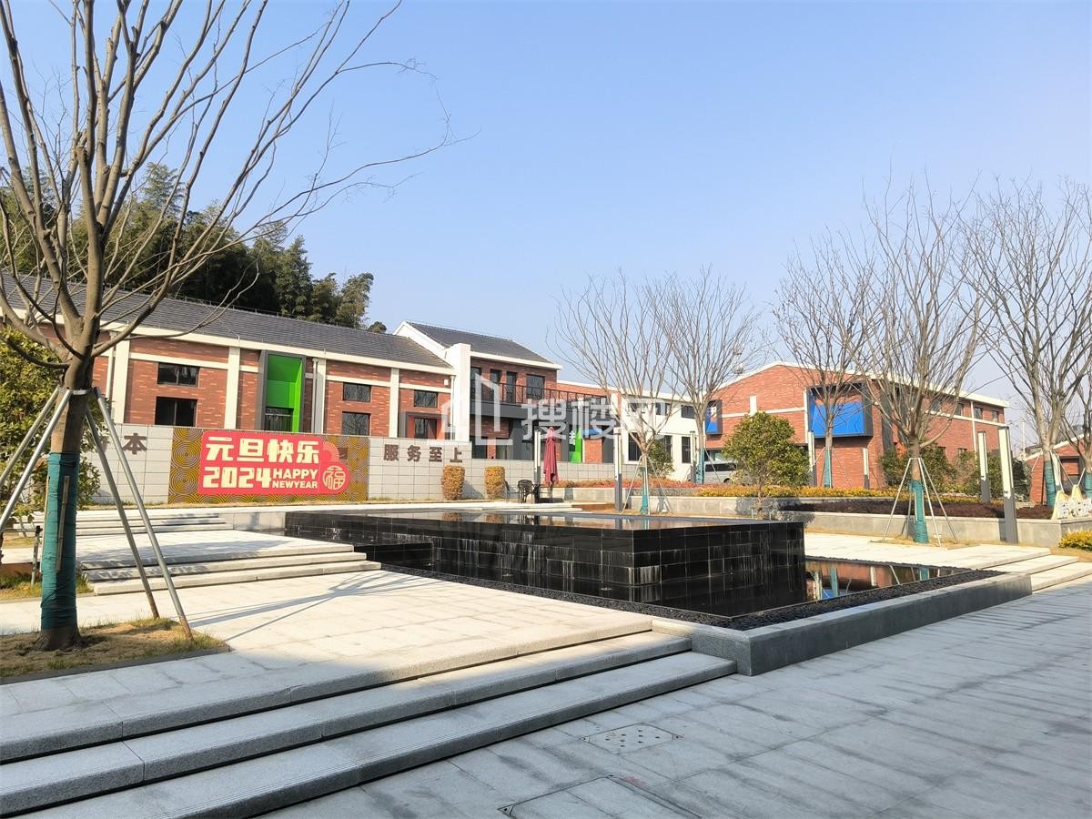 无锡滨湖区仙河科技园：红砖墙内的科创办公空间租赁指南