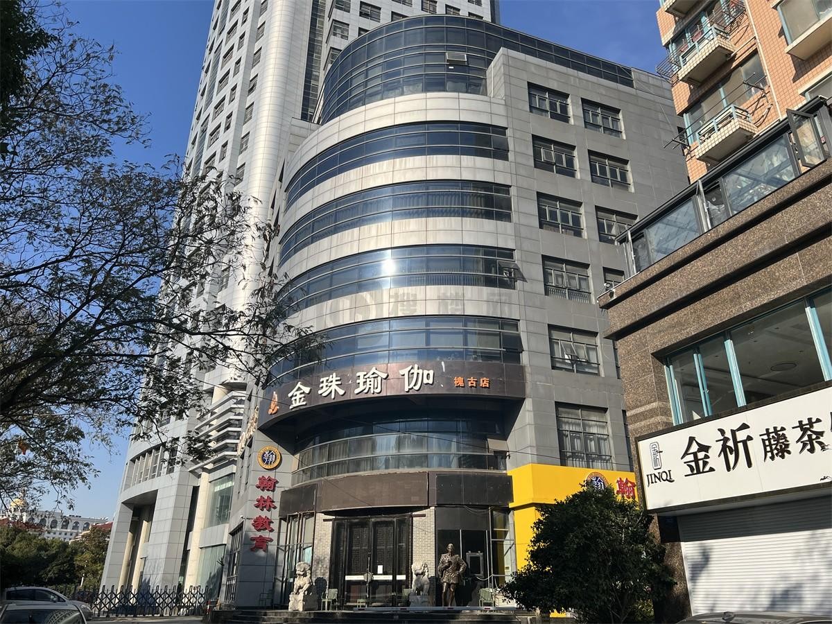 无锡中威大厦：滨湖核心区甲级写字楼，地铁口便捷办公之选