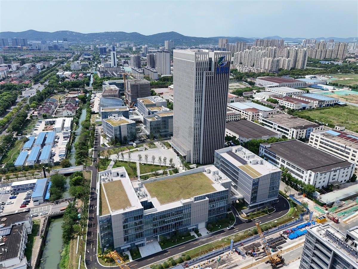 标题二：太湖湾信息技术产业园：5A级智能写字楼，灵活空间助力企业发展​
