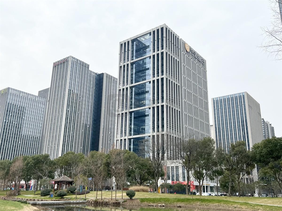 无锡太湖新城高端写字楼租赁指南：宁波银行大厦专业评测