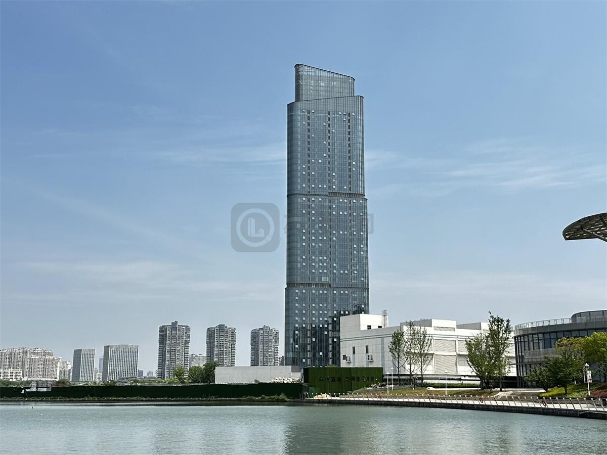 蠡湖之巅·商务新标——无锡华润悦玺175米地标写字楼全解析