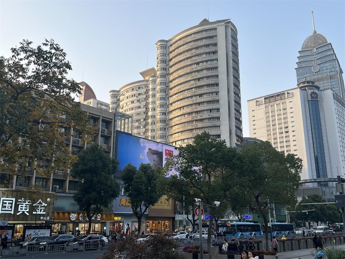 无锡明珠广场写字楼租赁全攻略：市中心黄金地段的商务之选​