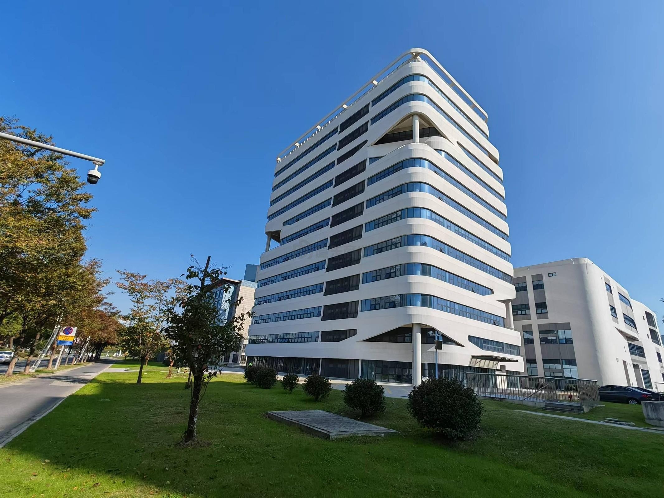 无锡龙创大厦：太湖湾科创带核心区5A智能写字楼租赁全解析​