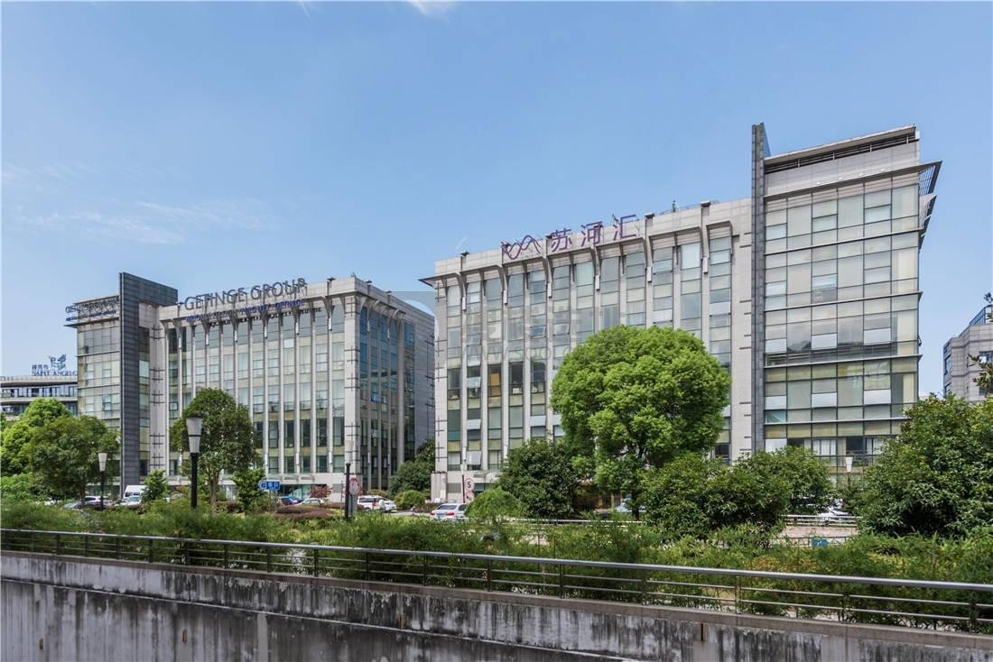 苏州河畔创意地标：揭秘越界·苏河汇高性价比办公空间