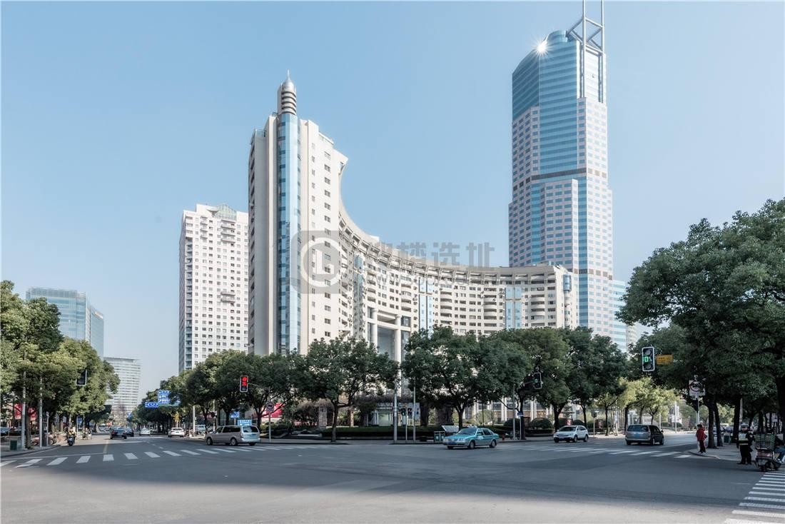 虹桥核心地标，性价比之选——长宁新世纪广场写字楼全解析
