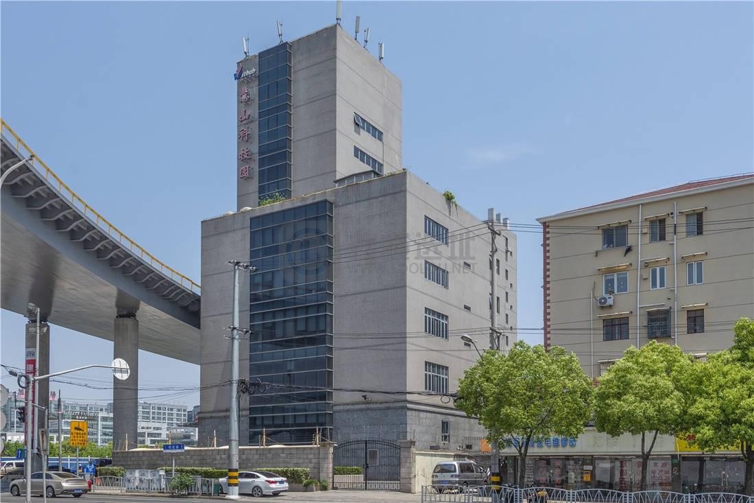 企业成长空间：聚焦上海慧山科技园的硬件配置与周边产业生态