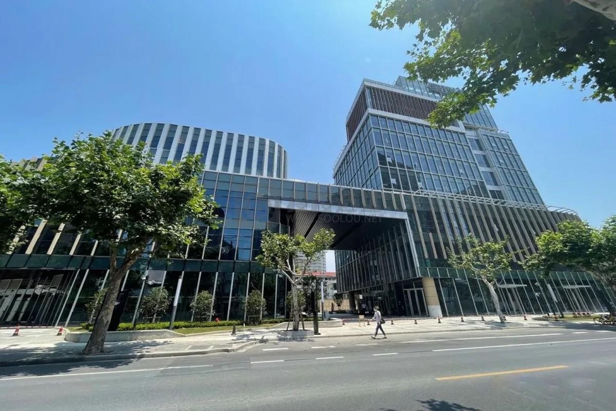 聚焦生命健康产业，坐拥空中花园的生态办公总部——宝地新华大厦