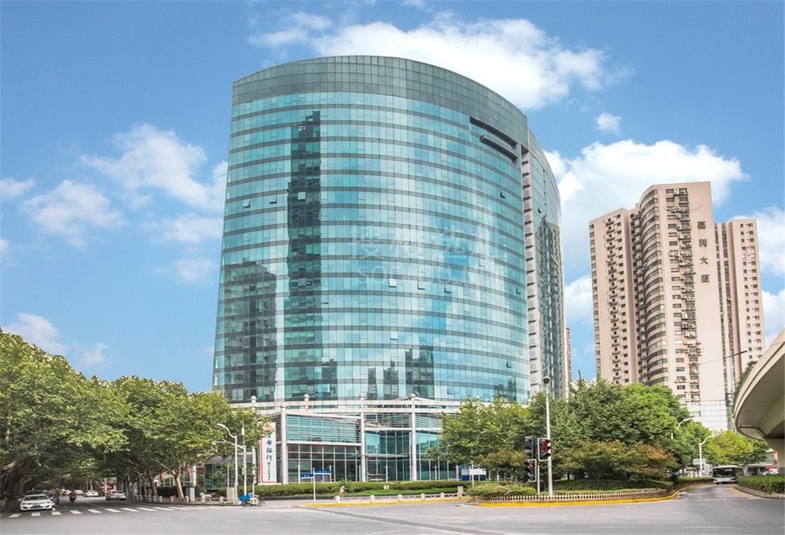 抢占长宁核心区：首信银都国际广场写字楼，高性价比办公空间指南