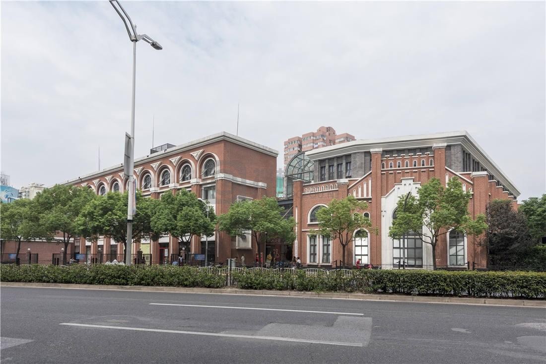 毗邻中山公园地铁口，灵活精装办公空间：倍格老船坞租赁全解析