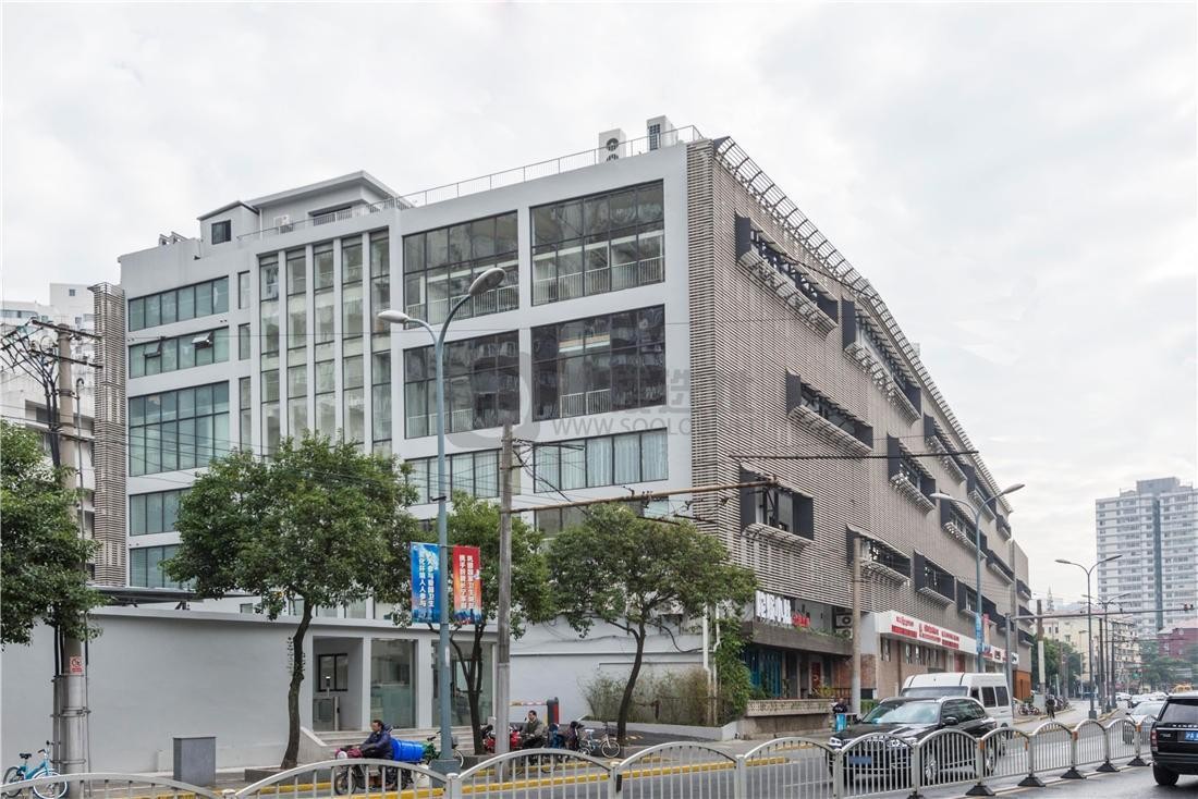 长宁核心商务地标：上海荣兆商务楼全方位租赁解析