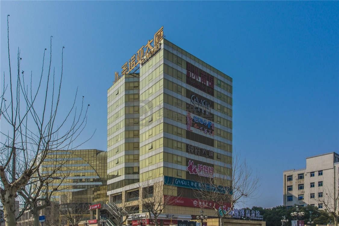 枢纽之上的商务引擎：揭秘上海圣诺亚大厦5A甲级办公空间