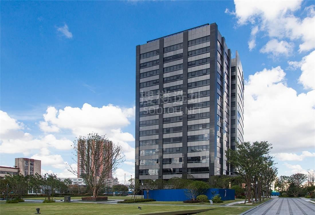 千亿房企总部标杆|上海新城控股大厦：三轨交汇核心区，全维生态办公新选择