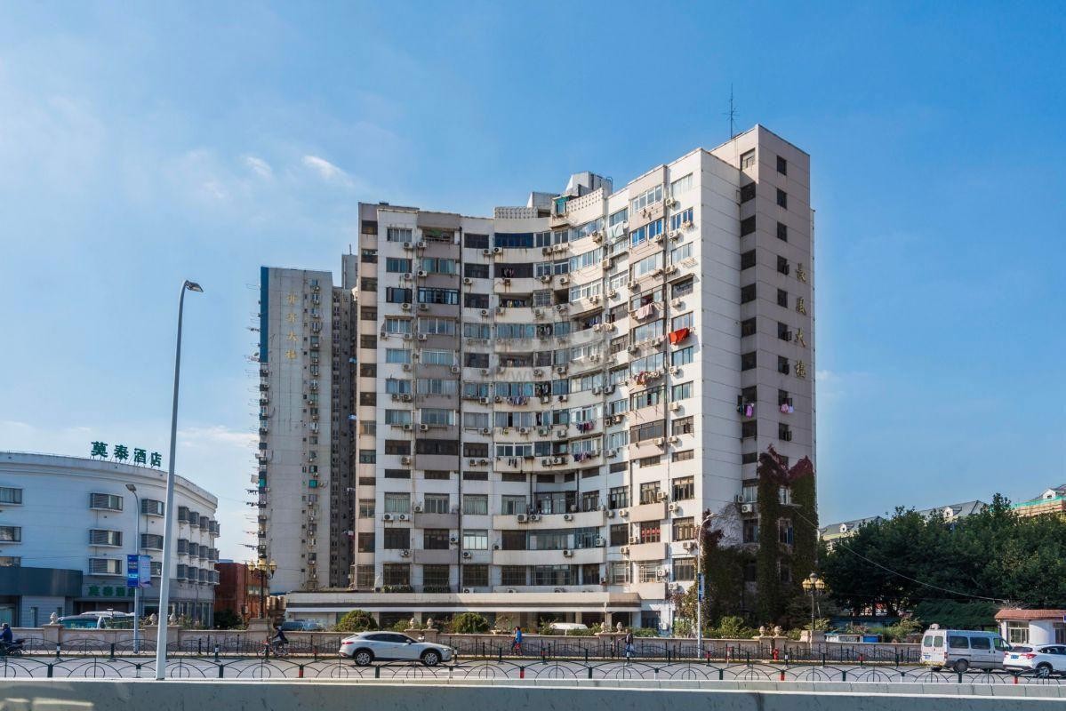 ​双轨交汇！普陀长风商务区地铁口写字楼——长风大楼租赁全解析