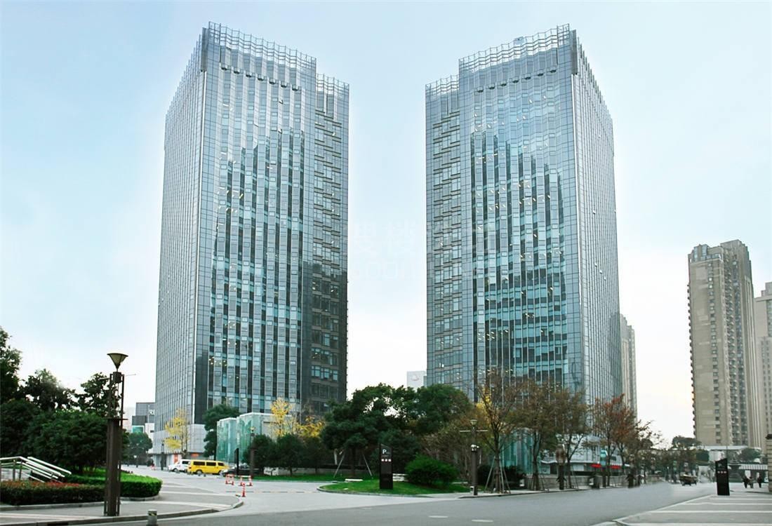 地铁上盖办公优选：上海品尊国际中心租赁价值深度剖析