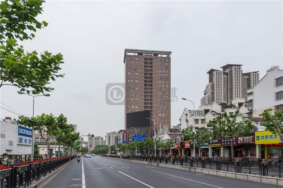 ​中环芯·公园畔|上海新长征中环大厦：坐拥梅川路繁华与祥和公园静谧的标杆写字楼