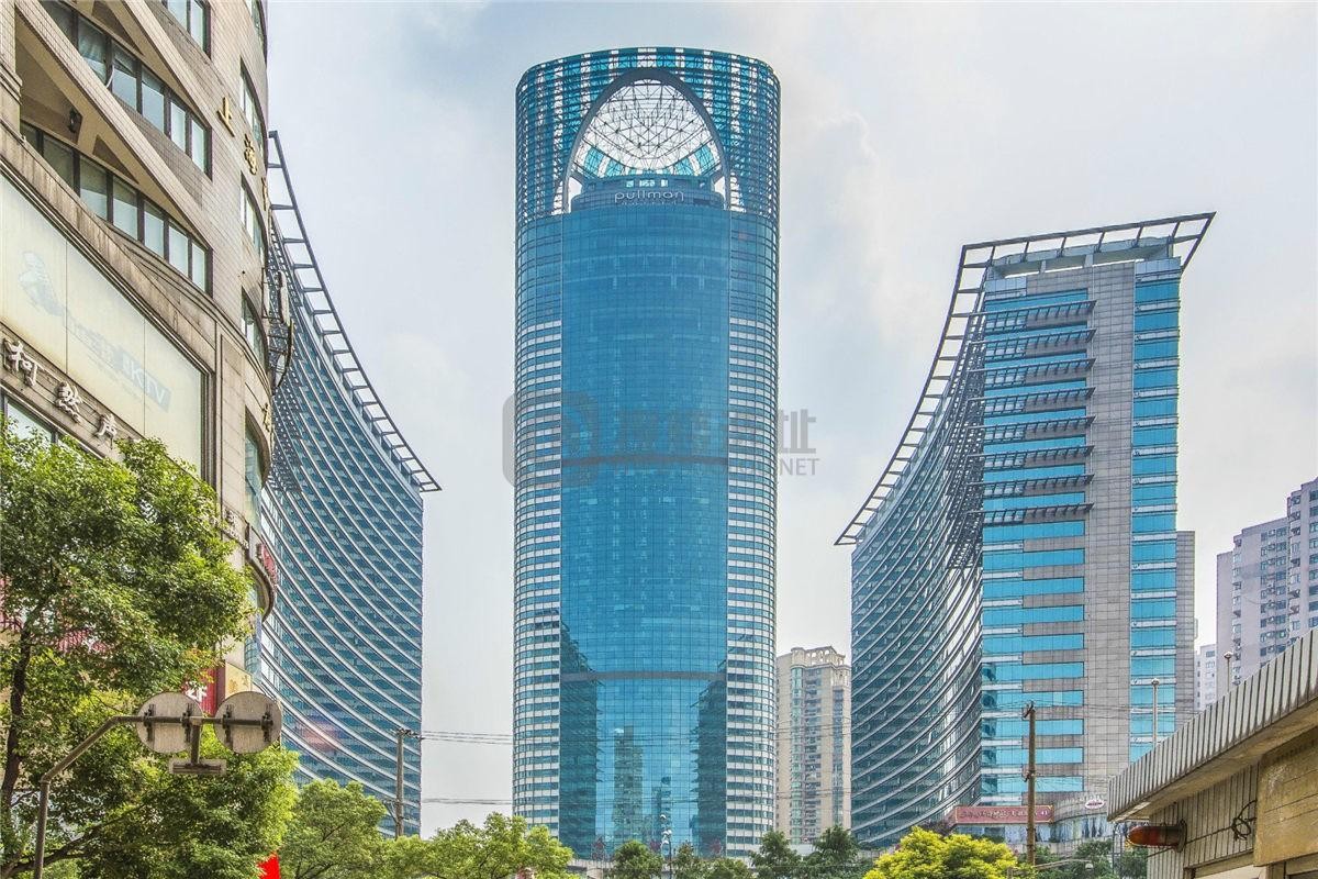 从金融地标到生命科学高地：中港汇·黄浦的产业焕新与租赁价值