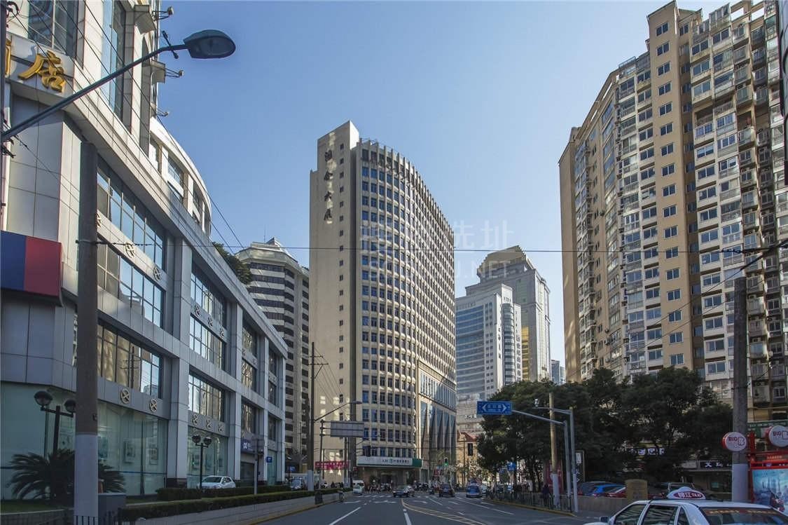 黄金交汇处的商务地标：上海汇金大厦租赁全解析