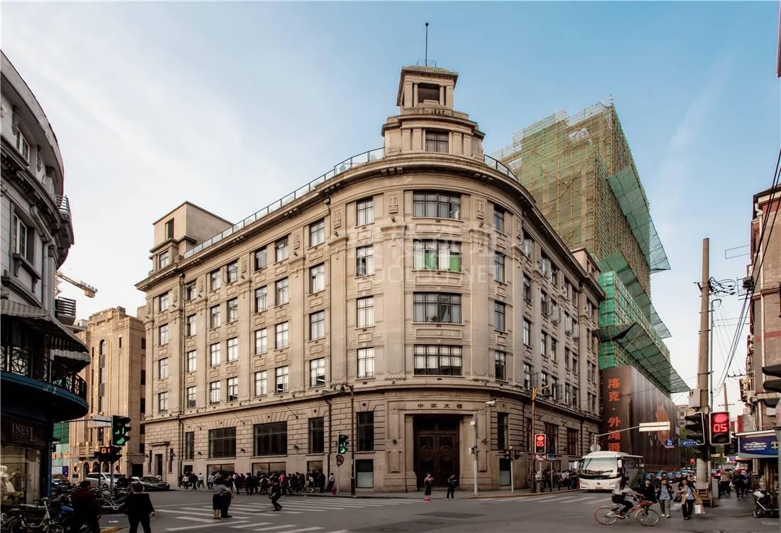外滩核心商务区：上海中实大楼全方位租赁解析