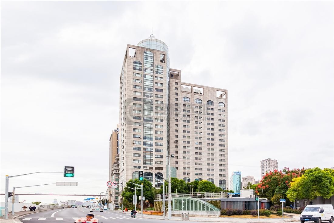 南外滩核心区，临江大厦：高性价比甲级写字楼租赁全解析