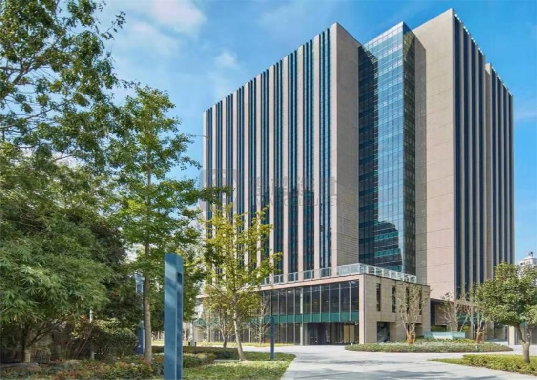 瞰江商务新封面：上海世博滨江大厦，执掌一线江景的智慧办公空间