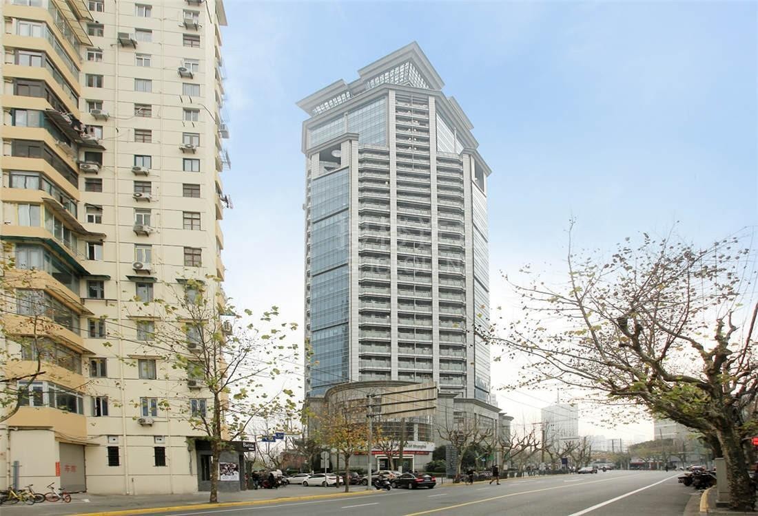 淮海路核心商务区，日租3.4元起：淮海中华大厦办公空间租赁指南